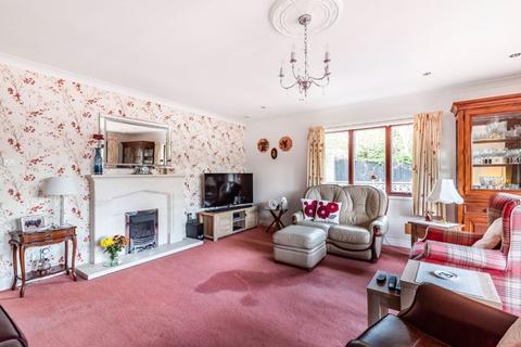 25 Hereward Avenue, Purley, CR8 2NN