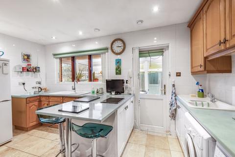 25 Hereward Avenue, Purley, CR8 2NN
