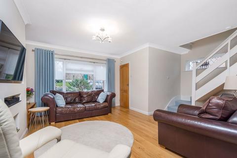 20 Tyron Way, Sidcup, DA14 6AY