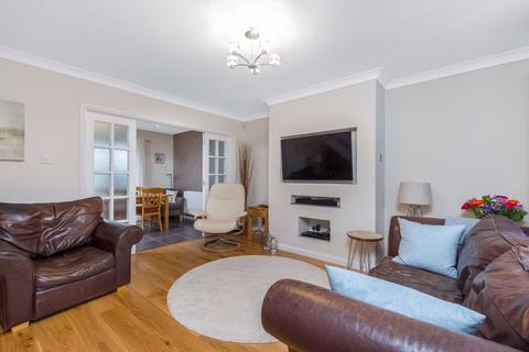 20 Tyron Way, Sidcup, DA14 6AY