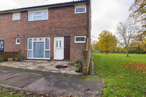 104 Standale Grove, Ruislip, HA4 7UD