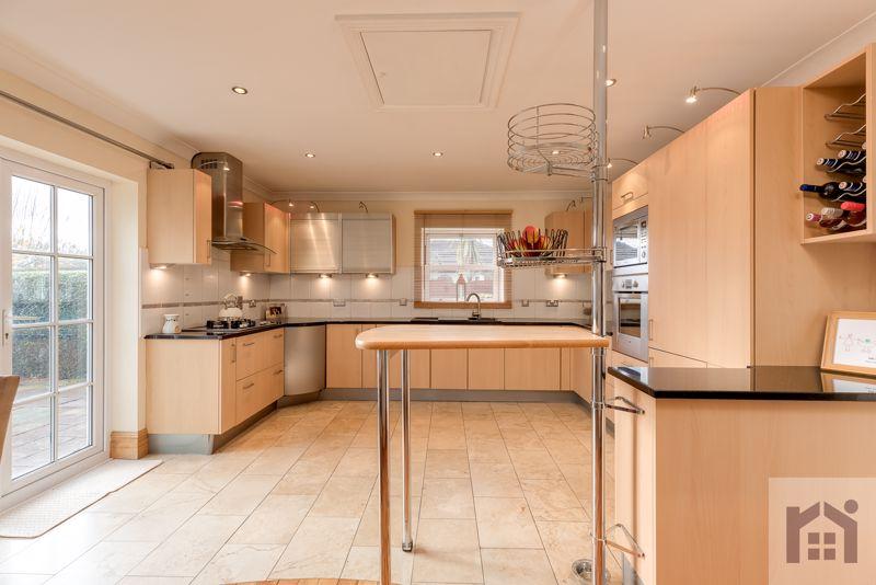 Dining kitchen