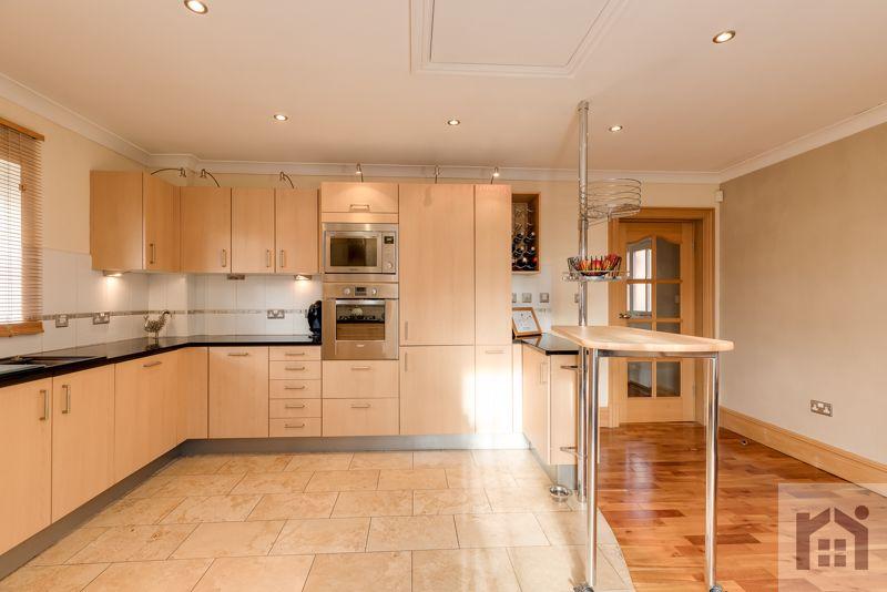 Dining kitchen