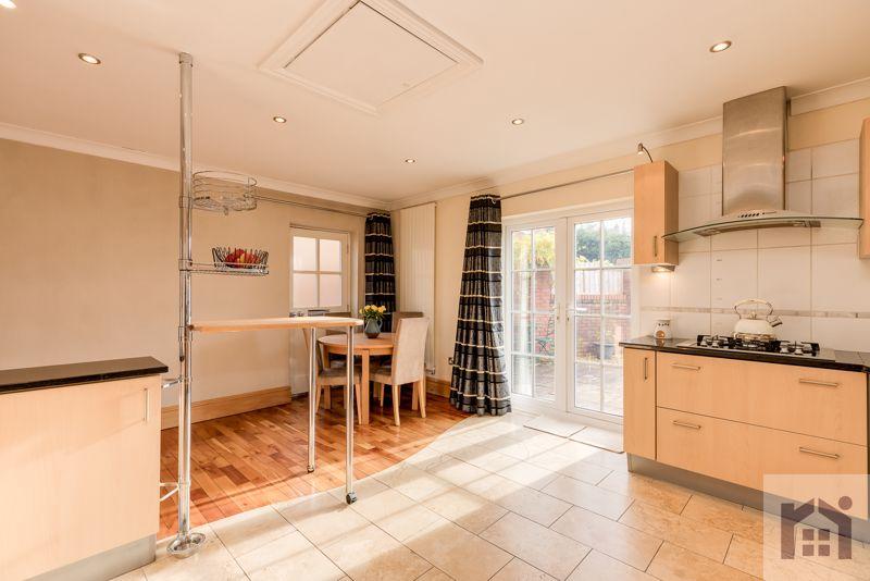 Dining kitchen
