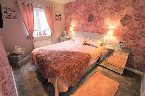 24 Champany Fields, Dodworth, Barnsley, S75 3TY