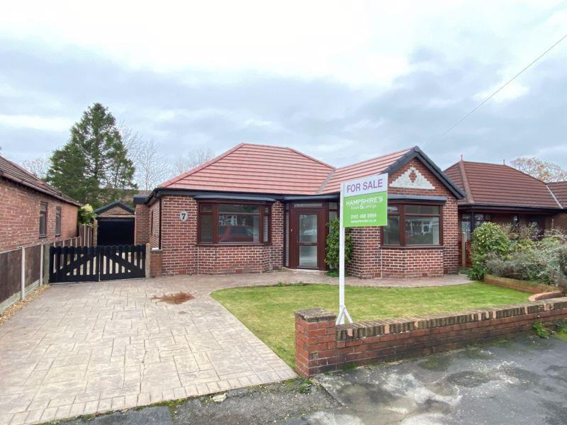 Heald Grove, Heald Green, Cheadle 4 bed detached bungalow £400,000