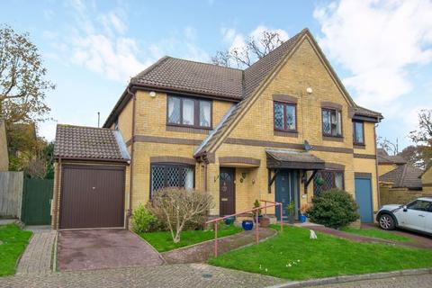 19 Bay Tree Close, Heathfield, TN21 8YG