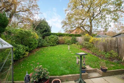 19 Bay Tree Close, Heathfield, TN21 8YG