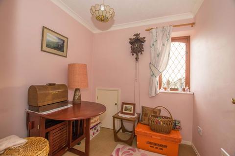 19 Bay Tree Close, Heathfield, TN21 8YG