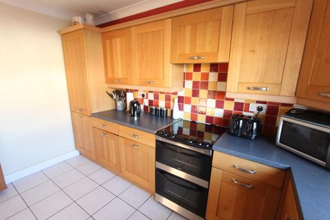 73 Halt Drive, Linford, Stanford-le-hope, SS17 0RG