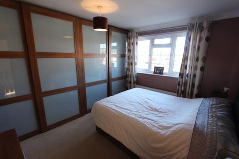 73 Halt Drive, Linford, Stanford-le-hope, SS17 0RG