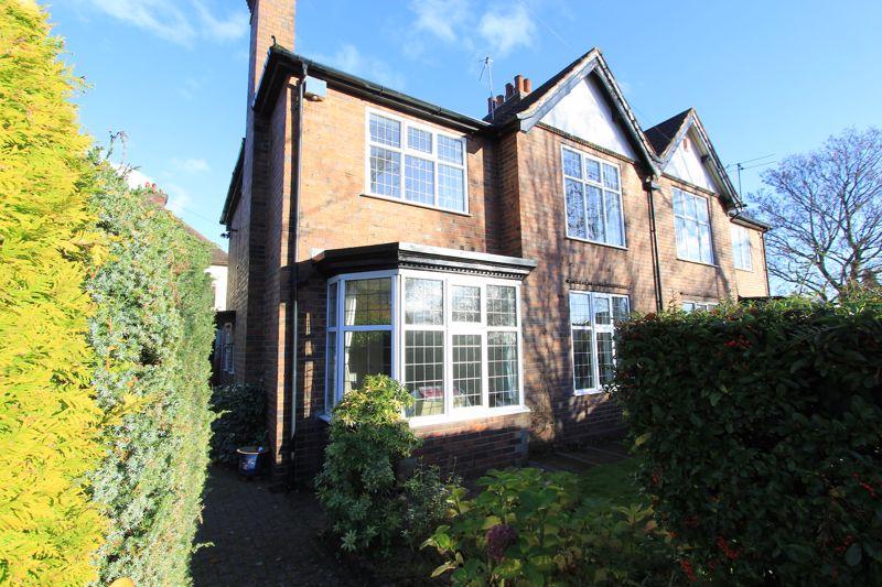 Kingsfield Oval, Basford 3 bed semidetached house £280,000