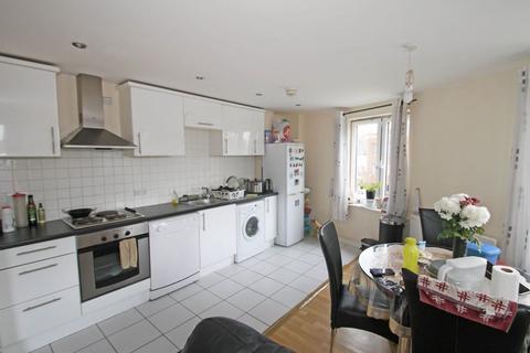 2 bedroom apartment to rent, Peterborough Road, Harrow