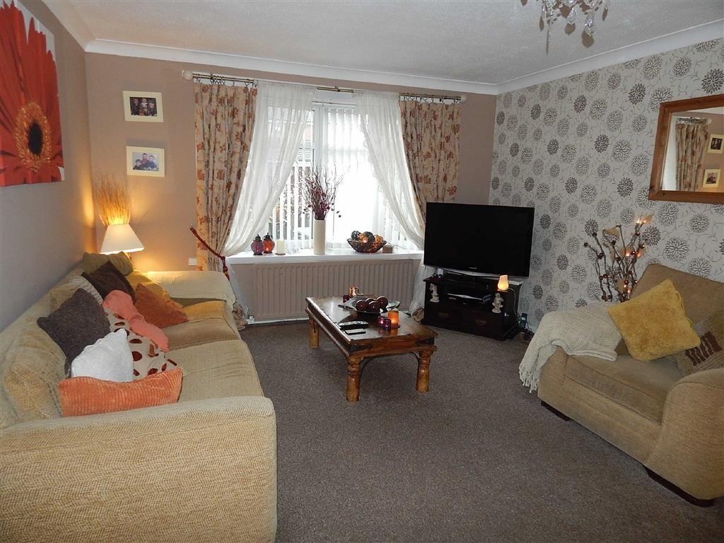 Rosedale, Hadrian Lodge West, Wallsend, NE28 3 bed terraced house £139,000