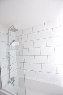 2 bedroom semi-detached house to rent, Downing Street, Nottingham