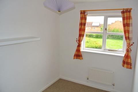 2 bedroom terraced house to rent, Vervain Close, Gloucester