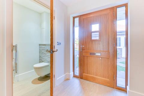 Oakhurst House West Drive, Angmering, Littlehampton, BN16 4JE