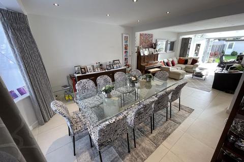 47 West Way, Edgware, HA8 9LA