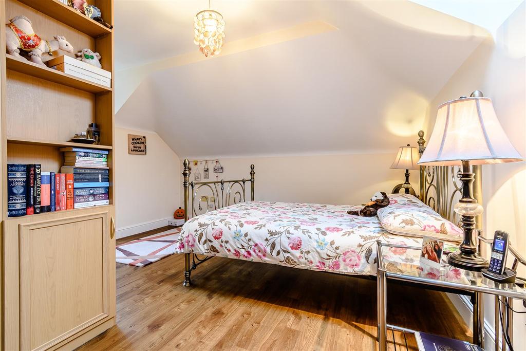 8443999-interior46.jpg