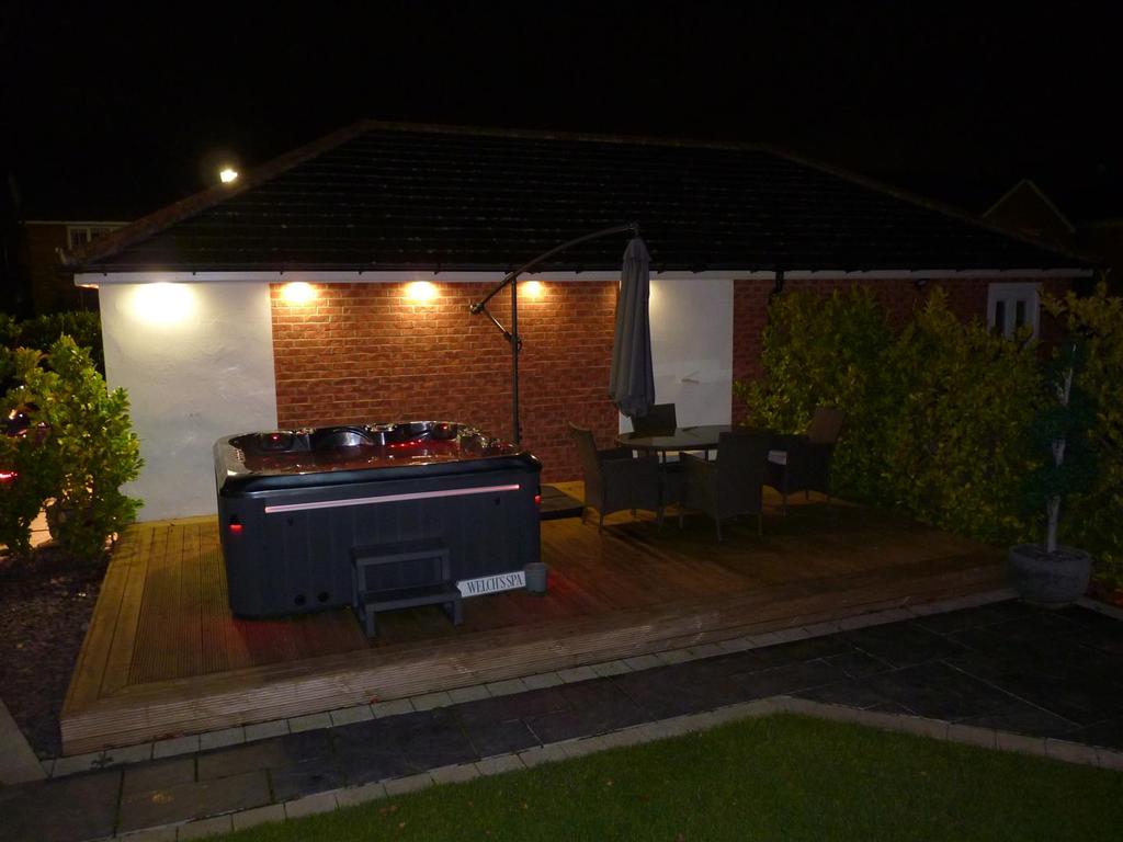 Hottub.jpg
