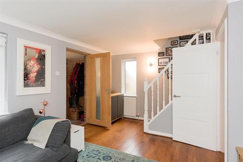 113 New Causeway, Reigate, RH2 7PP