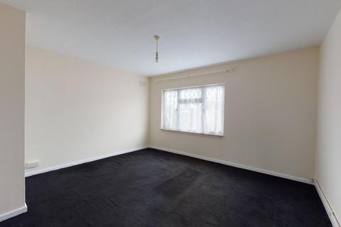 32 Bridge Street, Folkestone, CT19 6HB