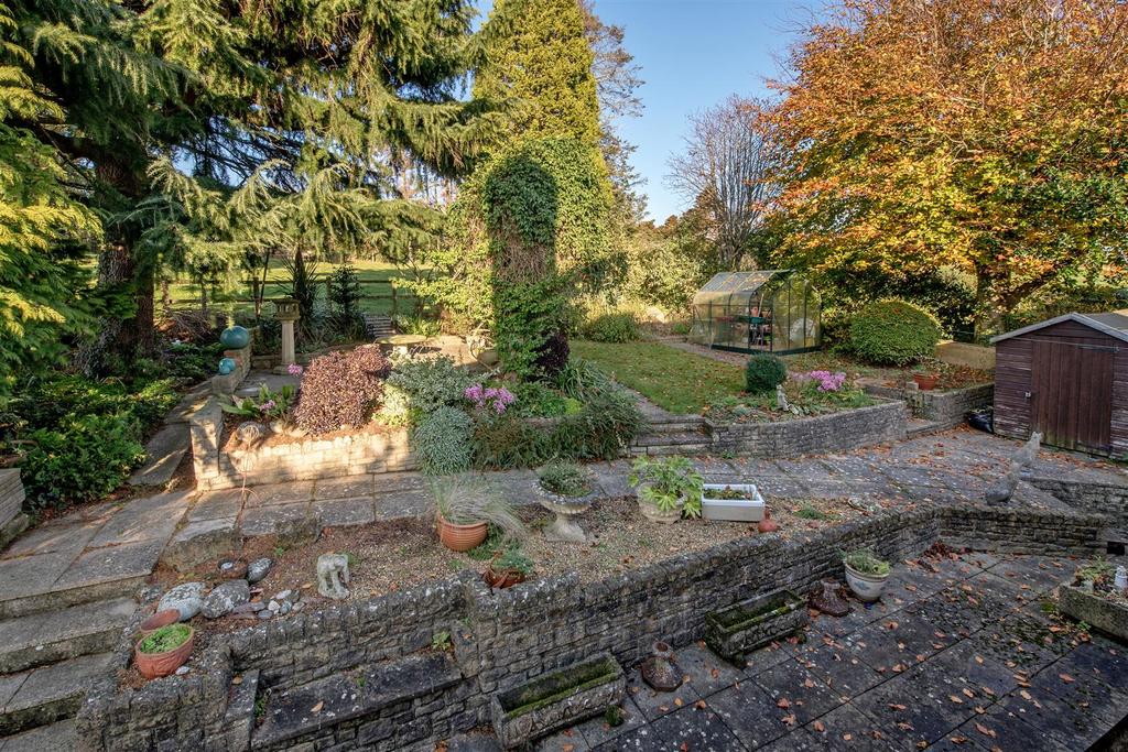 Higher Beacon, Ilminster 3 bed detached house