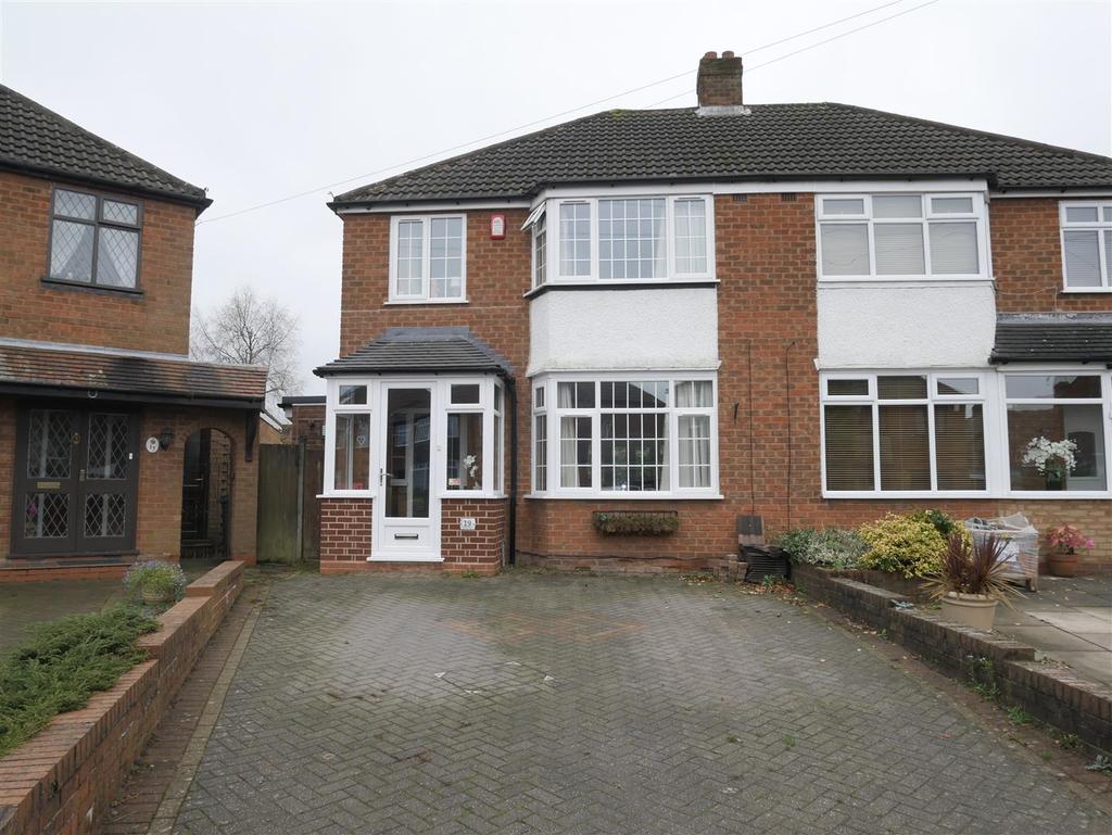 Edward Road, Maypole, Birmingham 3 bed semidetached house £269,950