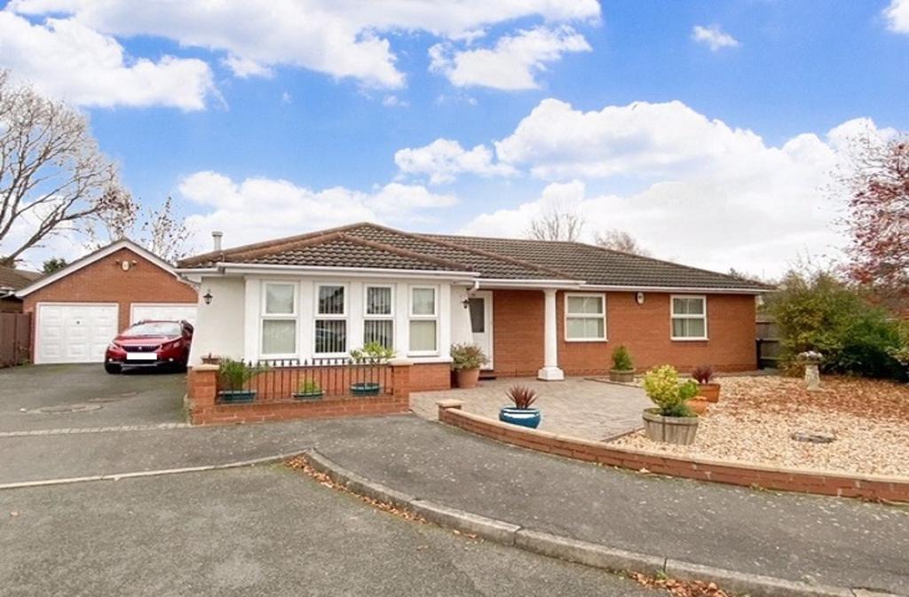 Rufford Avenue, Edgemont Grange... 3 bed bungalow £389,995