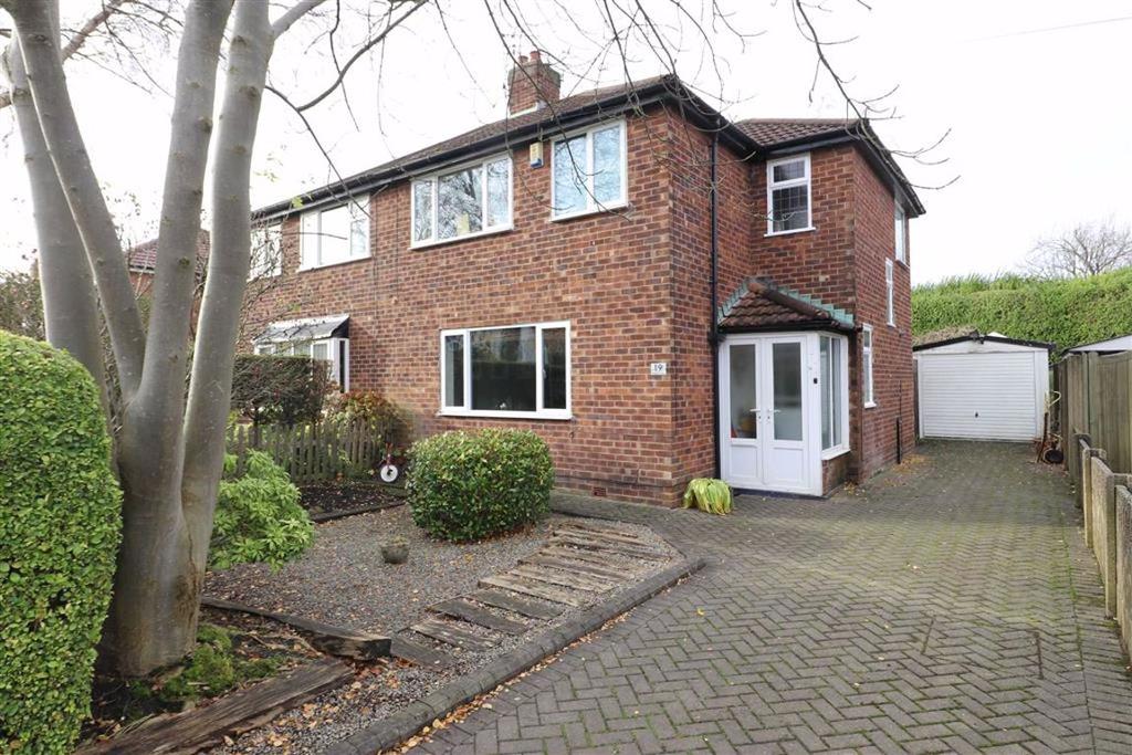 Sandhurst Avenue, West Didsbury, Manchester, M20 3 bed semidetached