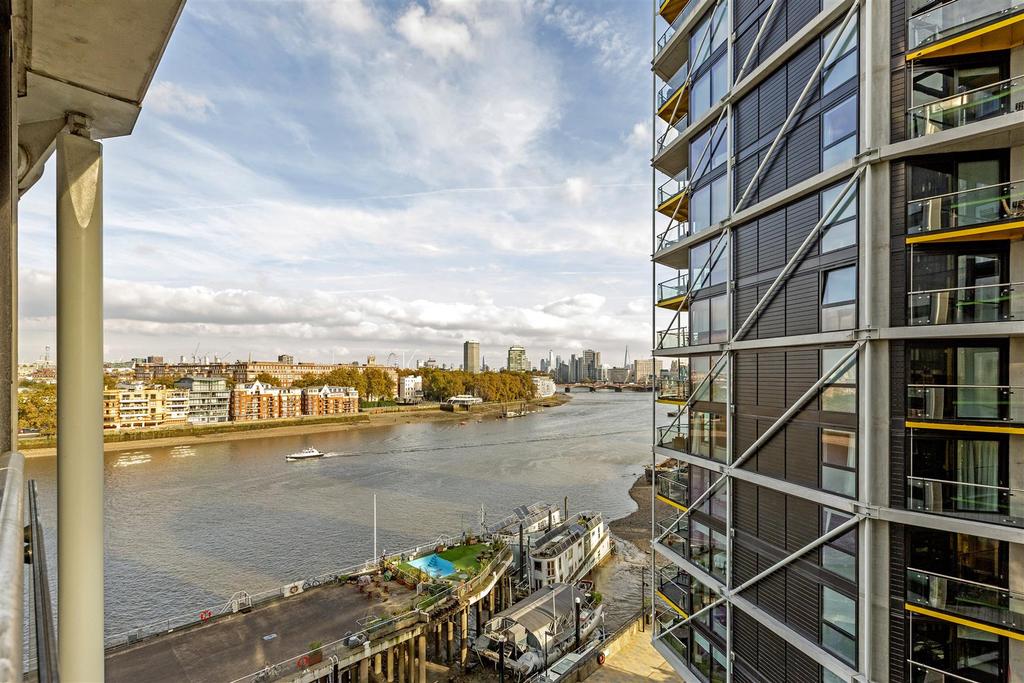 18578 garton jones    flat 213 4 riverlight   14.j