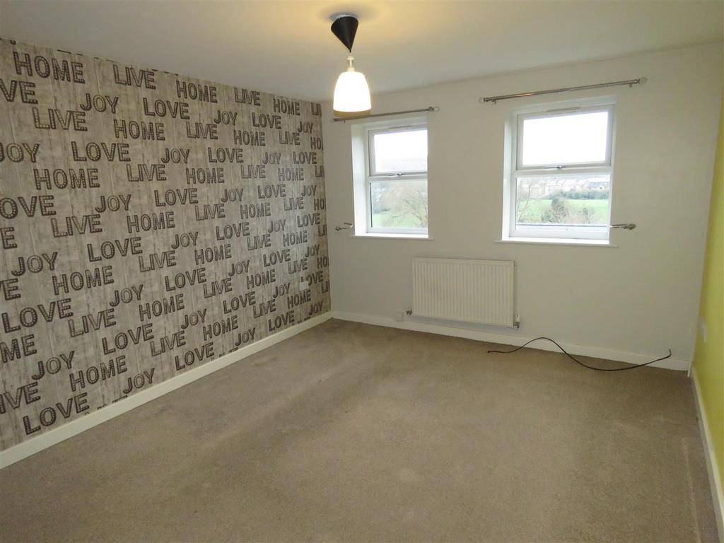 67a Church Street Elsecar Barnsley 4 bed terraced house £550 pcm (£