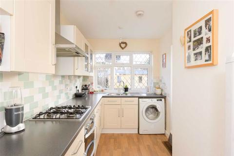 5 Kenilworth Road, Epsom, KT17 2NF