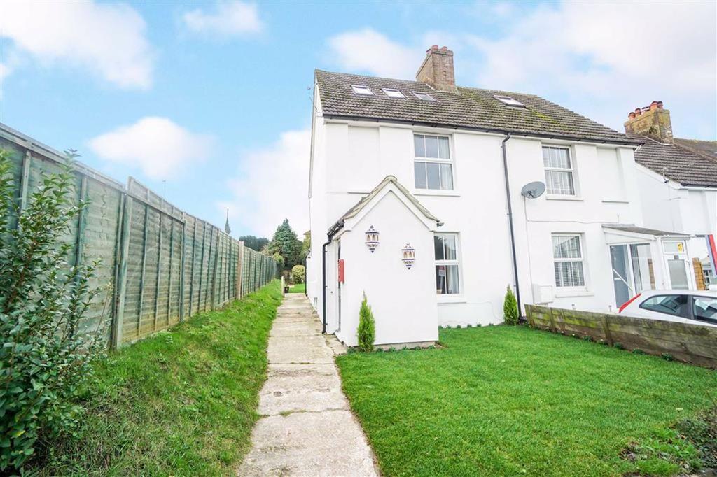 Maplehurst Road, St. Leonardsonsea, East Sussex 2 bed end of terrace