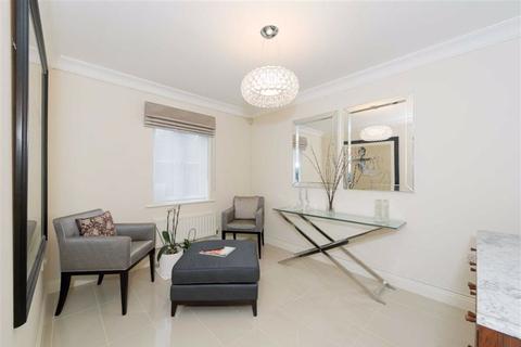 9 Medina Square, Epsom, KT19 7NS