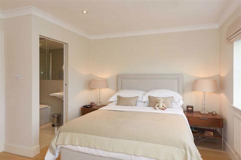 9 Medina Square, Epsom, KT19 7NS