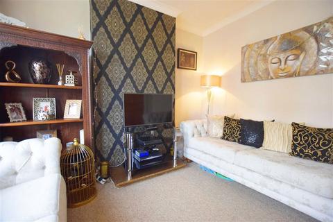 8 Armscroft Road, Gloucester, GL2 0SQ