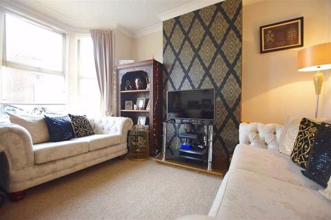 8 Armscroft Road, Gloucester, GL2 0SQ