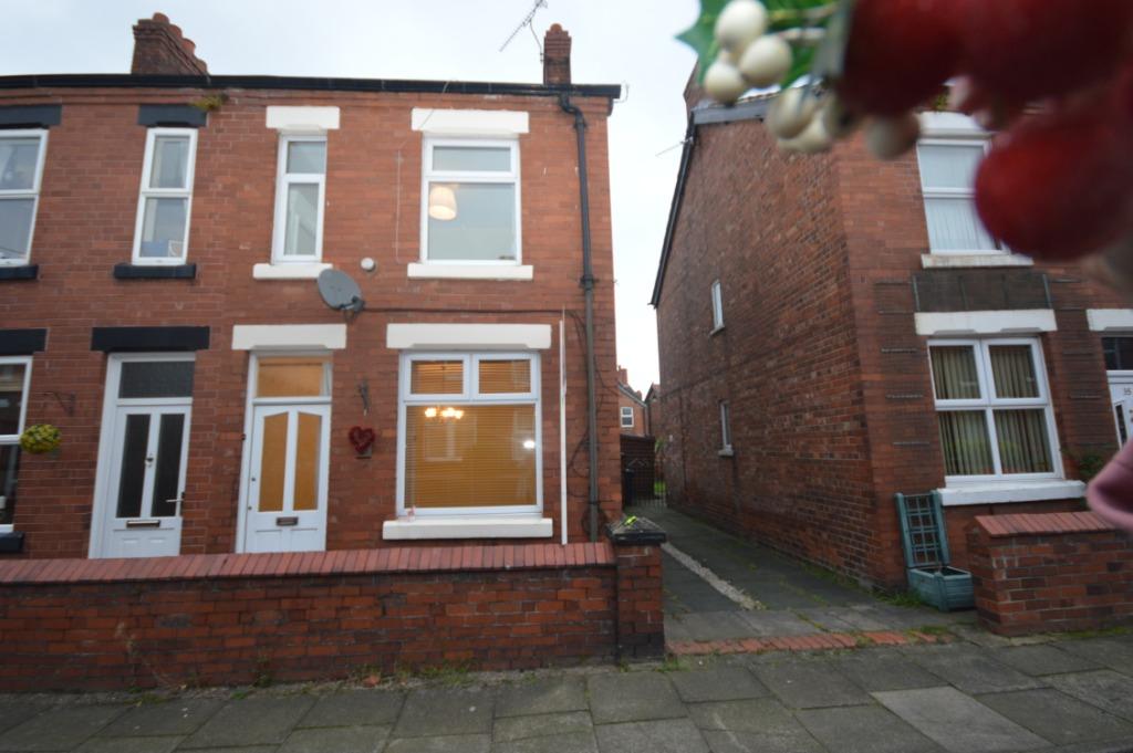 Street, Elworth, Sandbach, CW11 3BL 2 bed terraced house £595