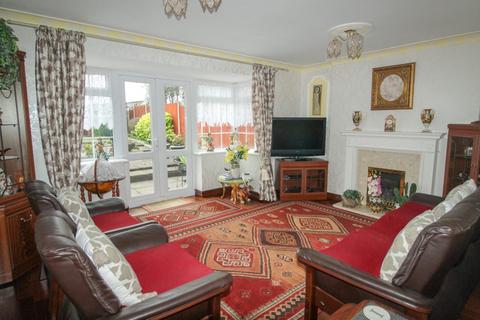 6 Ely Close, Priorslee, Telford, TF2 9UW