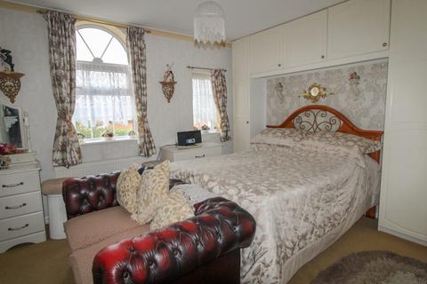 6 Ely Close, Priorslee, Telford, TF2 9UW