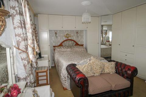 6 Ely Close, Priorslee, Telford, TF2 9UW