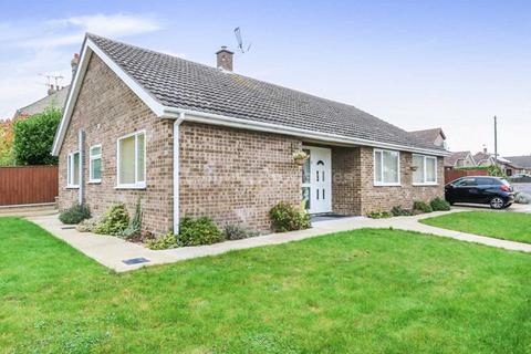 3 bedroom detached bungalow to rent, Springfield Drive, Lakenheath