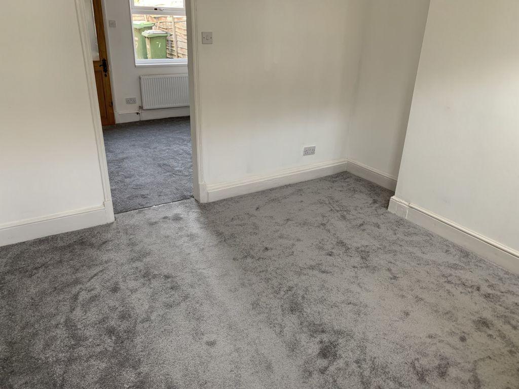 John Street, Enderby, LE19 2 bed terraced house £140,000