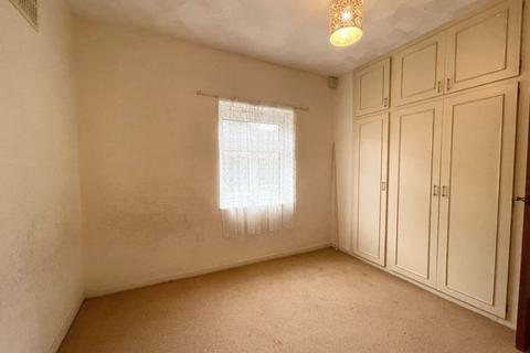 2 bedroom flat to rent, Brabazon Road, Oadby, LE2