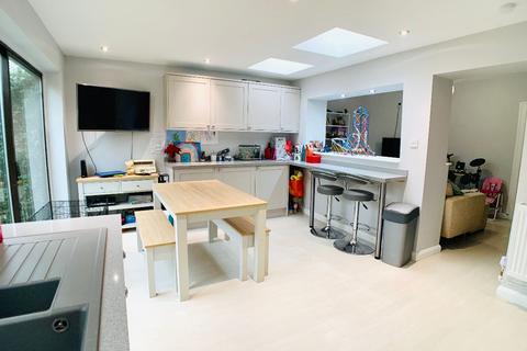 24 Cranmore Road, Shirley, Solihull, B90 4PT