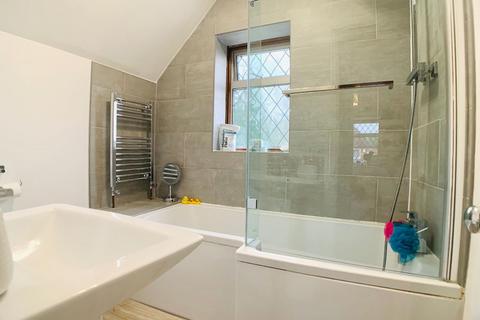 24 Cranmore Road, Shirley, Solihull, B90 4PT