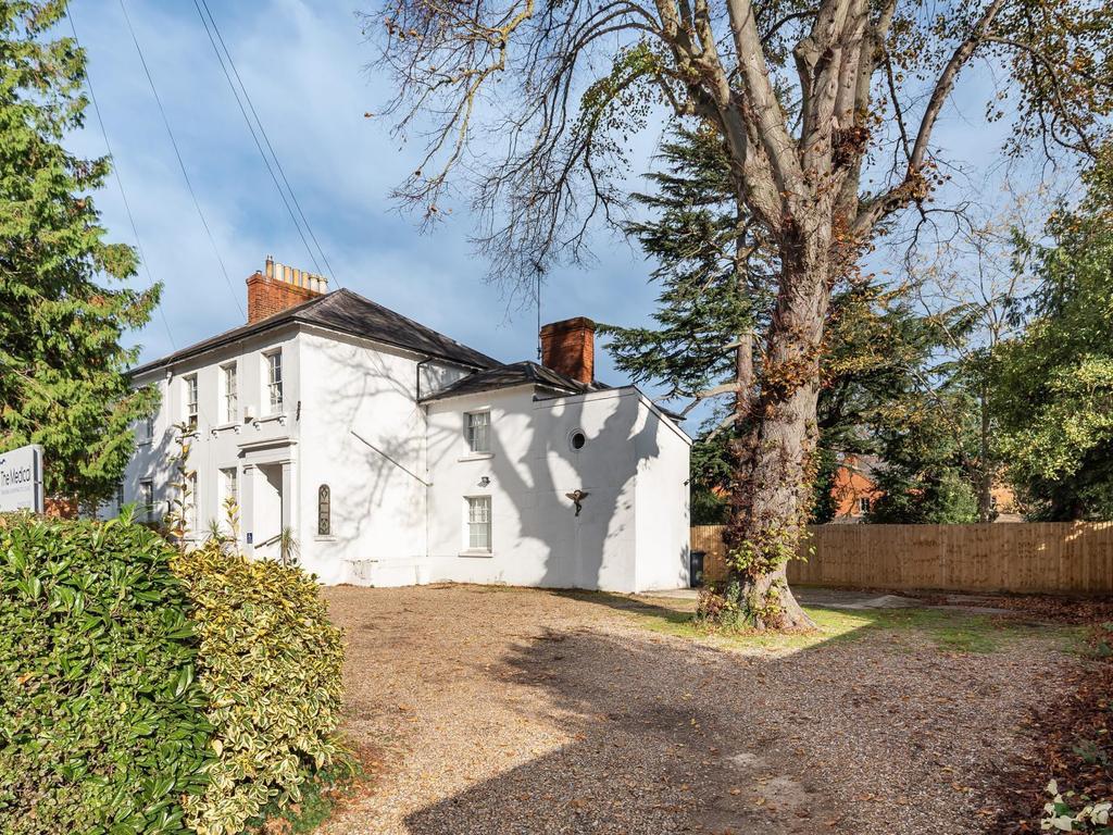 Eastern Avenue, Reading, RG1 4 bed semidetached house £795,000