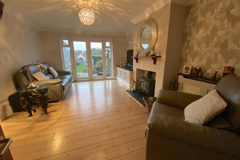 25 Glen Close, Polegate, BN26 5PG
