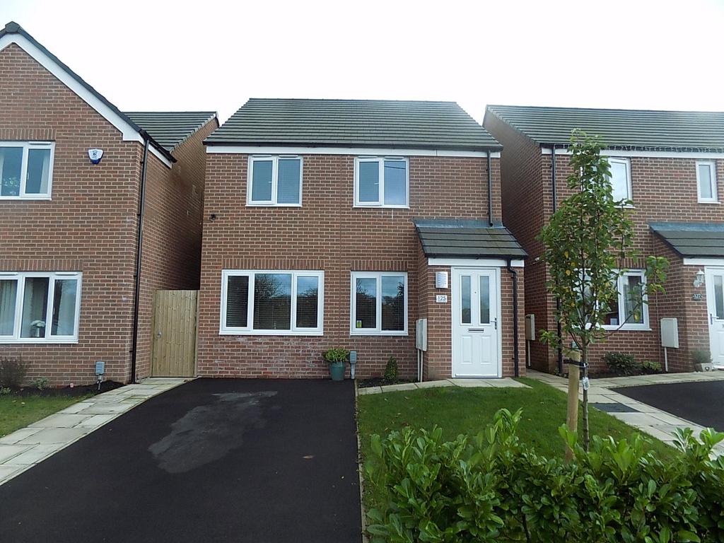 Alder Lane, Hindley Green, Wigan, WN2 3 bed detached house £210,000